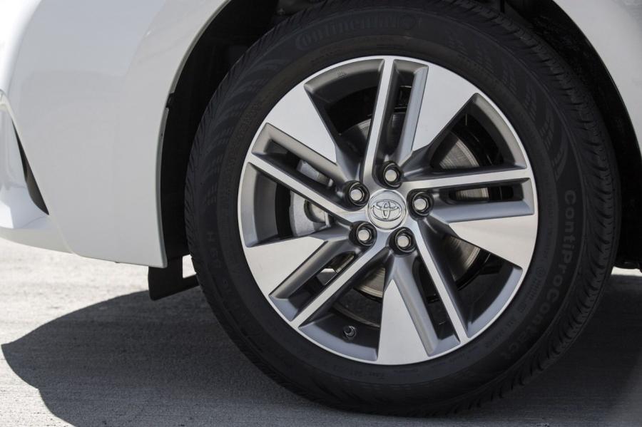  Toyota Corolla 2014 года  (фото 119 из 212)